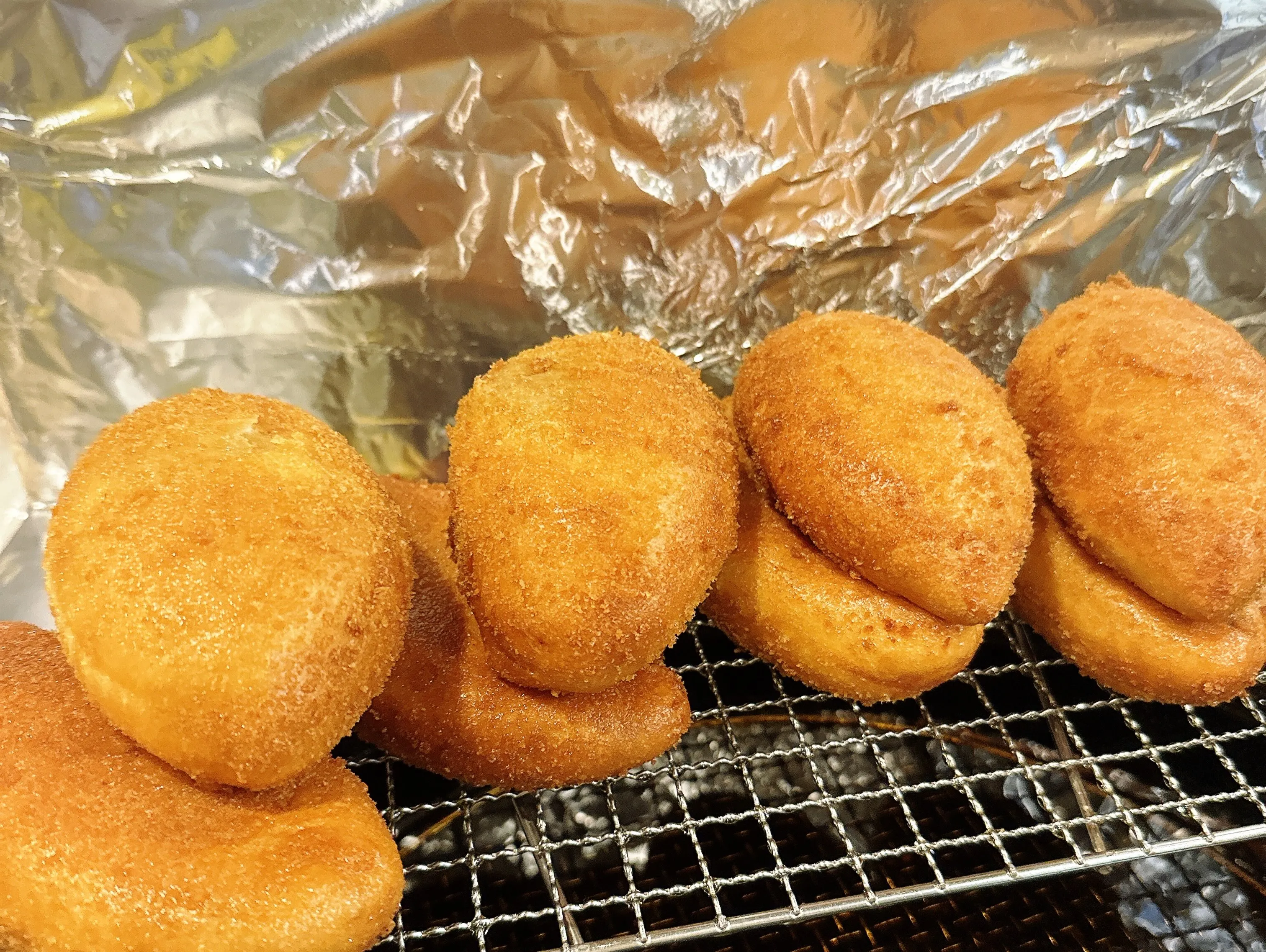 🍆 秋なすと4種のキノコのカレーパン 🍄